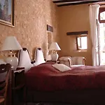 Le Relais Du Lyon D'or 3*