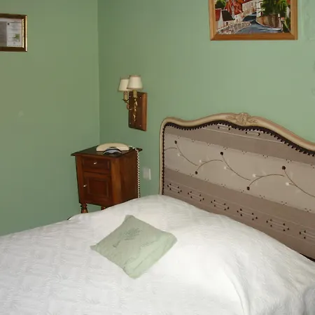 Le Relais Du Lyon D'or Angles-sur-l'Anglin