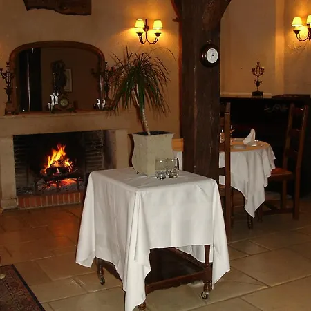 Le Relais Du Lyon D'or 3*