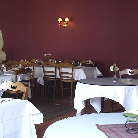 Hotel Le Relais Du Lyon D'or Angles-sur-lʼAnglin