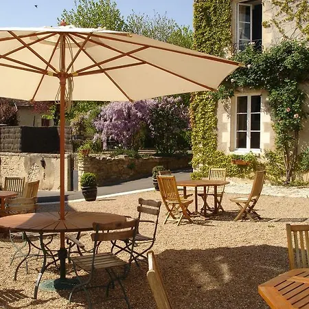 Hotel Le Relais Du Lyon D'or 3*