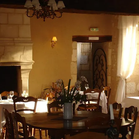 Hotel Le Relais Du Lyon D'or Angles-sur-lʼAnglin