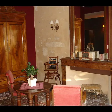 Le Relais Du Lyon D'or Angles-sur-lʼAnglin