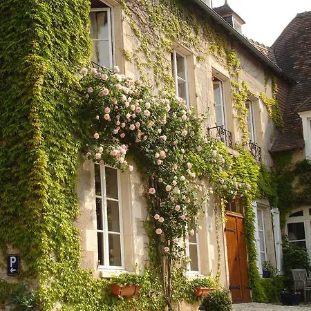 Hotel Le Relais Du Lyon D'or 3*